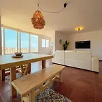 Big Spacious Casa Bamboo Relax, Pool And Parking アパート *
