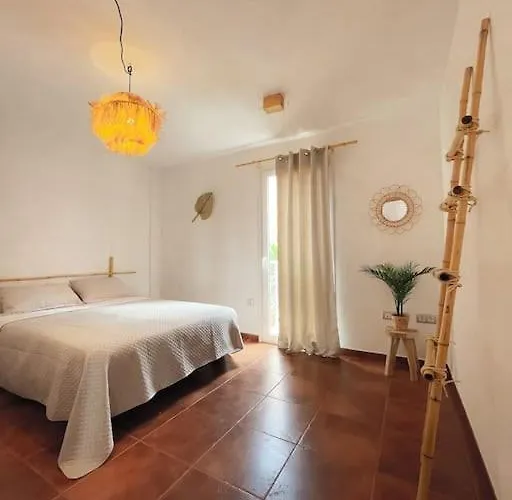 Big Spacious Casa Bamboo Relax, Pool And Parking * Коральео