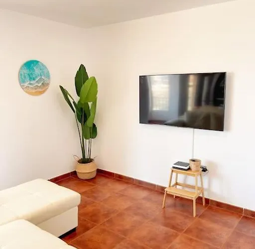 Big Spacious Casa Bamboo Relax, Pool And Parking * Corralejo