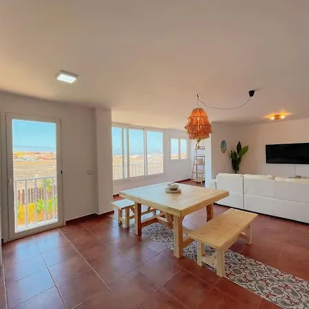 Big Relaxing Apartment Casa Bamboo Corralejo 3 Bedrooms, 2 Bathrooms, Pool And Parking, Big Kitchen And Living Room Corralejo