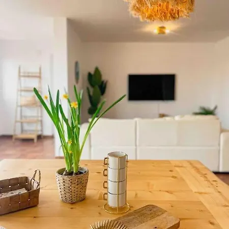 Big Relaxing Apartment Casa Bamboo Corralejo 3 Bedrooms, 2 Bathrooms, Pool And Parking, Big Kitchen And Living Room Corralejo