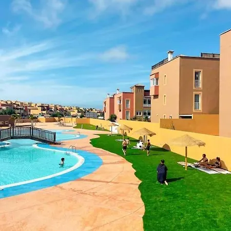 Big Spacious Casa Bamboo Relax, Pool And Parking