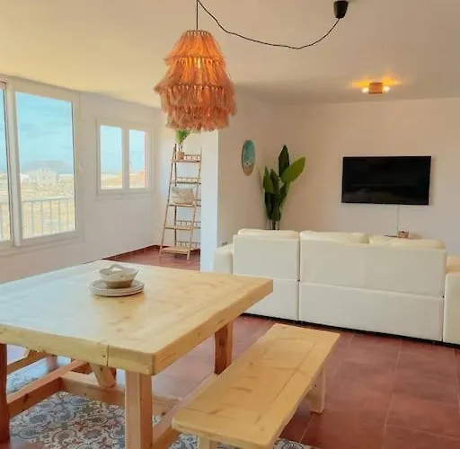 Big Spacious Casa Bamboo Relax, Pool And Parking Appartement *