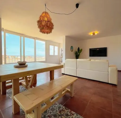 Big Spacious Casa Bamboo Relax, Pool And Parking Appartement *