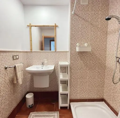 Big Spacious Casa Bamboo Relax, Pool And Parking דירה