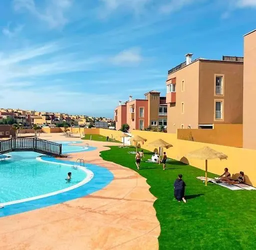 Big Spacious Casa Bamboo Relax, Pool And Parking